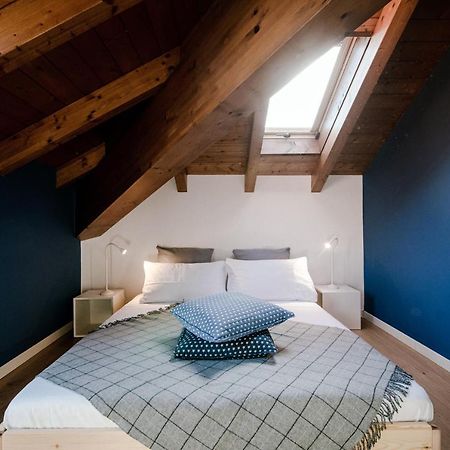 Modern Luxury Attic - Bymyhomeincomo Exterior photo